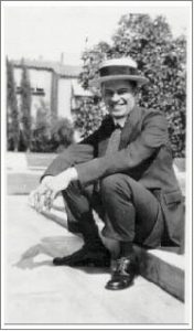 Marc Edmund Jones em 1925