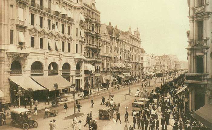 Rio de Janeiro - Av. Central por volta de 1910