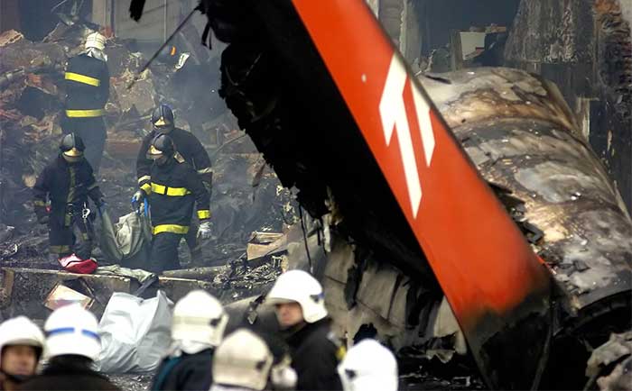 Avião da TAM incendiado em Congonhas, 2007.